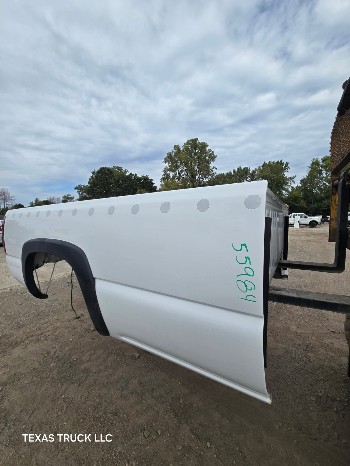 1999-2007 Chevrolet Silverado / GMC Sierra 1500 2500 3500 HD 8' Long Bed Truck Bed - Summit White