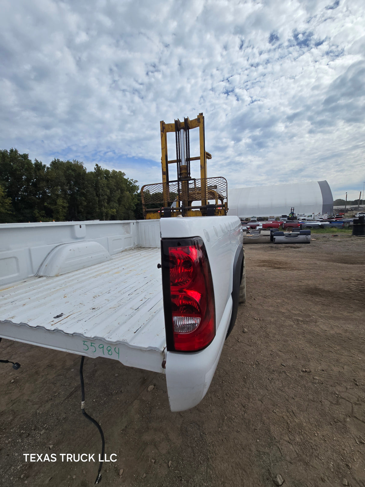 1999-2007 Chevrolet Silverado / GMC Sierra 1500 2500 3500 HD 8' Long Bed Truck Bed - Summit White