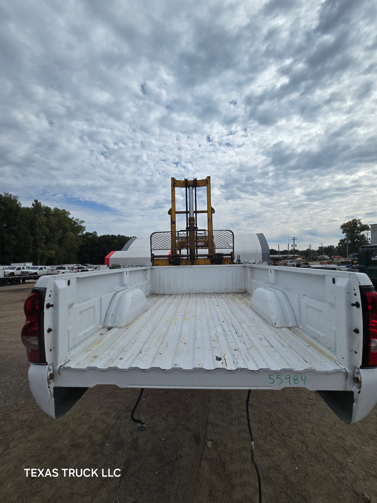 1999-2007 Chevrolet Silverado / GMC Sierra 1500 2500 3500 HD 8' Long Bed Truck Bed - Summit White