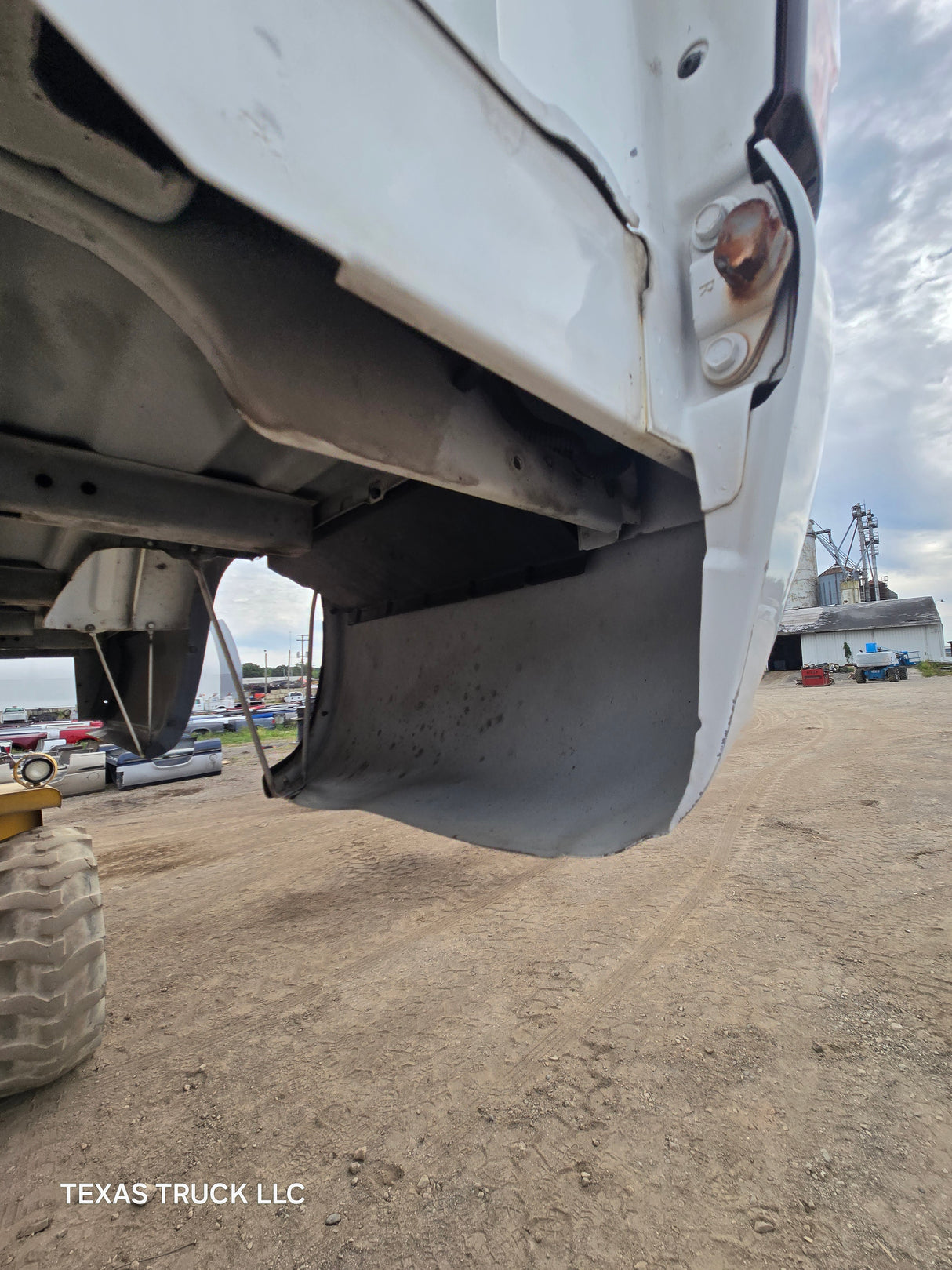 1999-2007 Chevrolet Silverado / GMC Sierra 1500 2500 3500 HD 8' Long Bed Truck Bed - Summit White