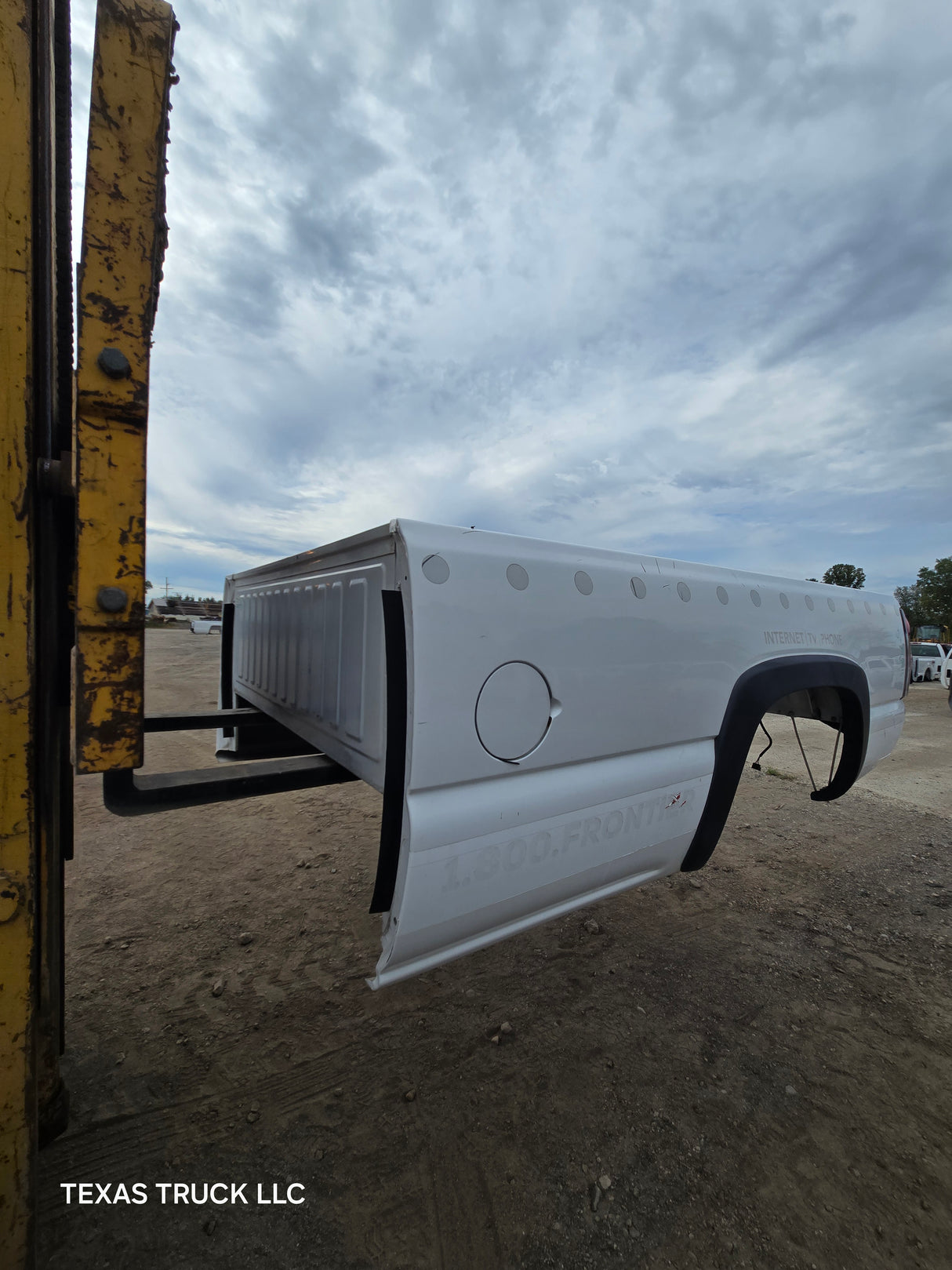 1999-2007 Chevrolet Silverado / GMC Sierra 1500 2500 3500 HD 8' Long Bed Truck Bed - Summit White