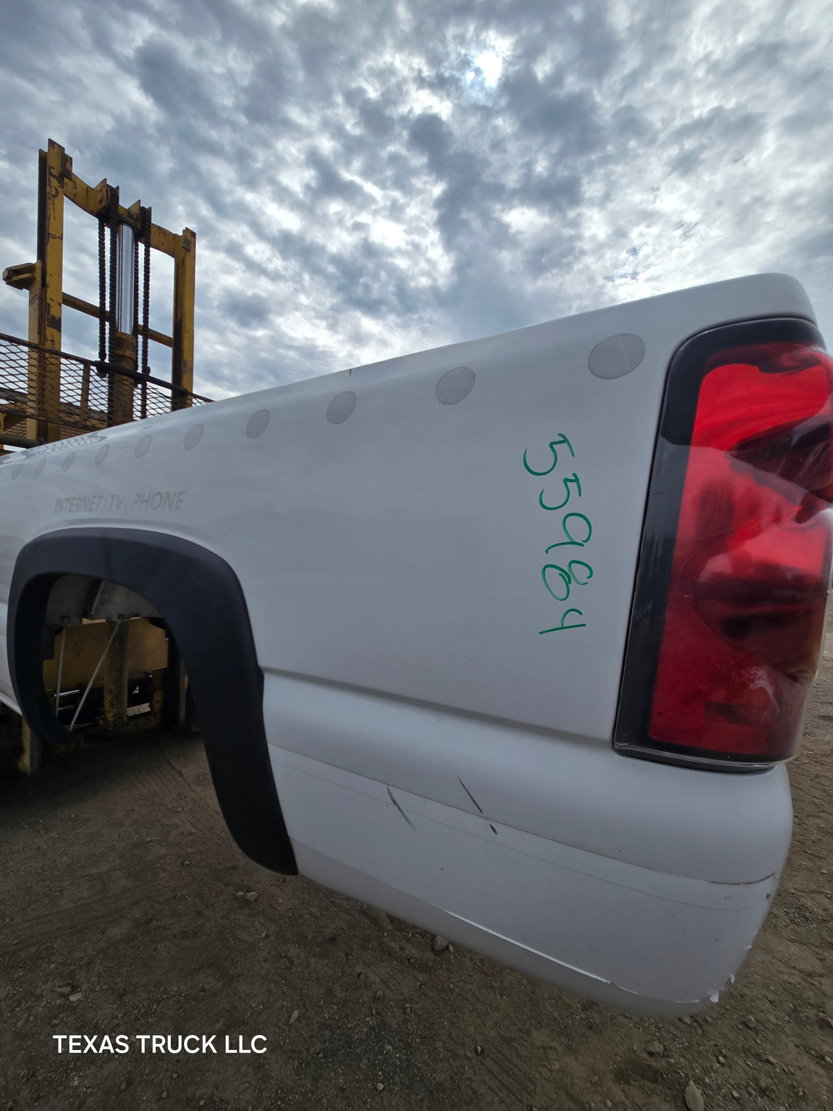 1999-2007 Chevrolet Silverado / GMC Sierra 1500 2500 3500 HD 8' Long Bed Truck Bed - Summit White