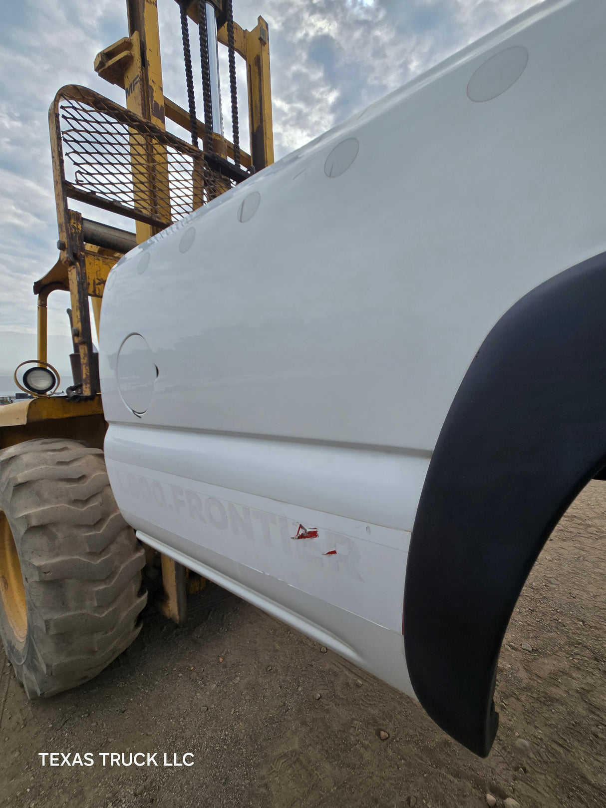 1999-2007 Chevrolet Silverado / GMC Sierra 1500 2500 3500 HD 8' Long Bed Truck Bed - Summit White