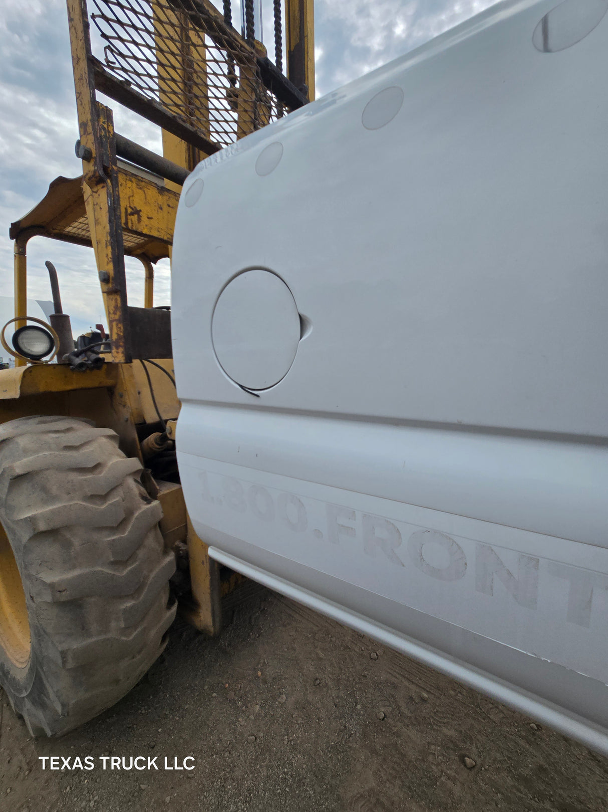 1999-2007 Chevrolet Silverado / GMC Sierra 1500 2500 3500 HD 8' Long Bed Truck Bed - Summit White