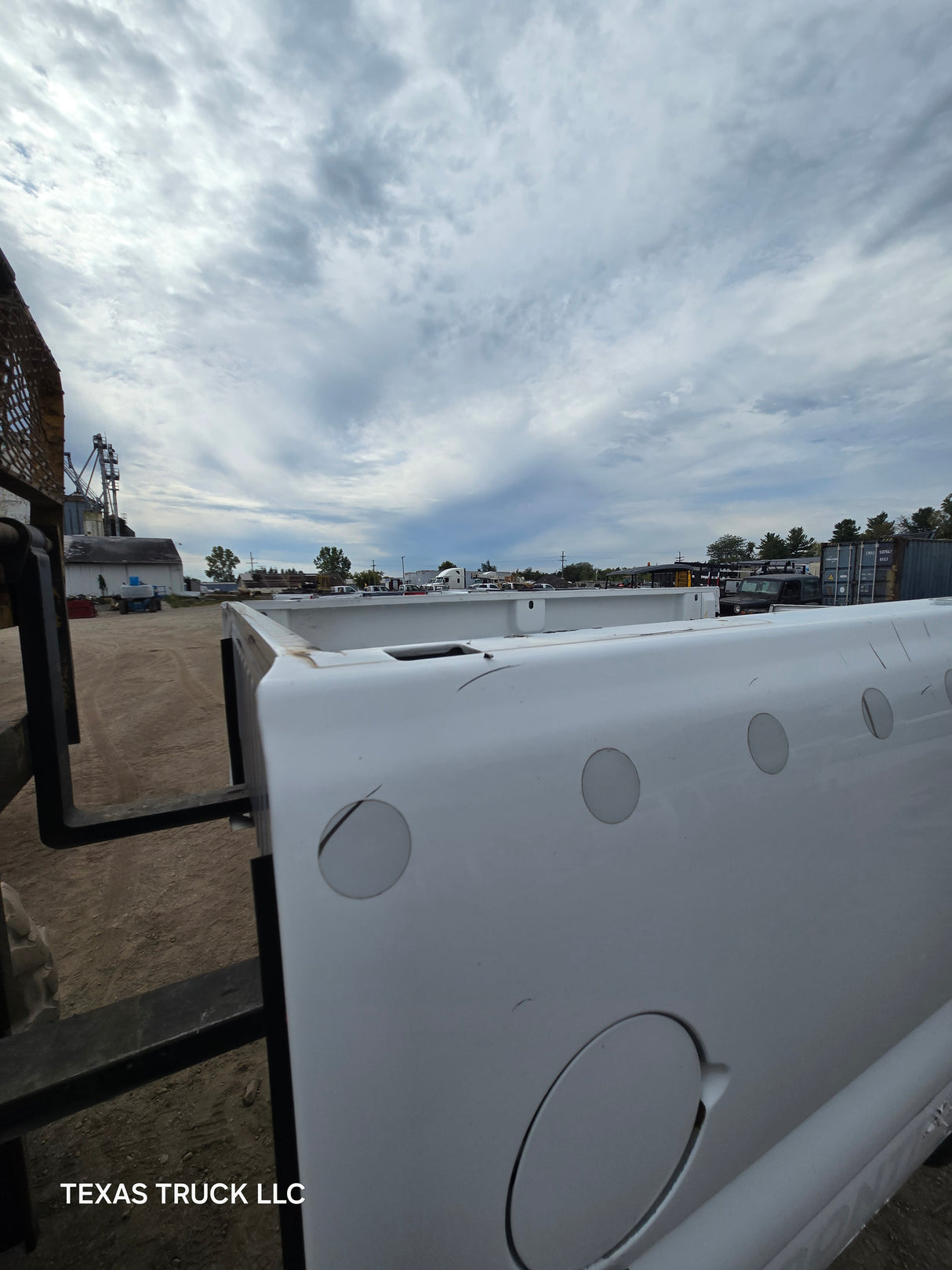 1999-2007 Chevrolet Silverado / GMC Sierra 1500 2500 3500 HD 8' Long Bed Truck Bed - Summit White