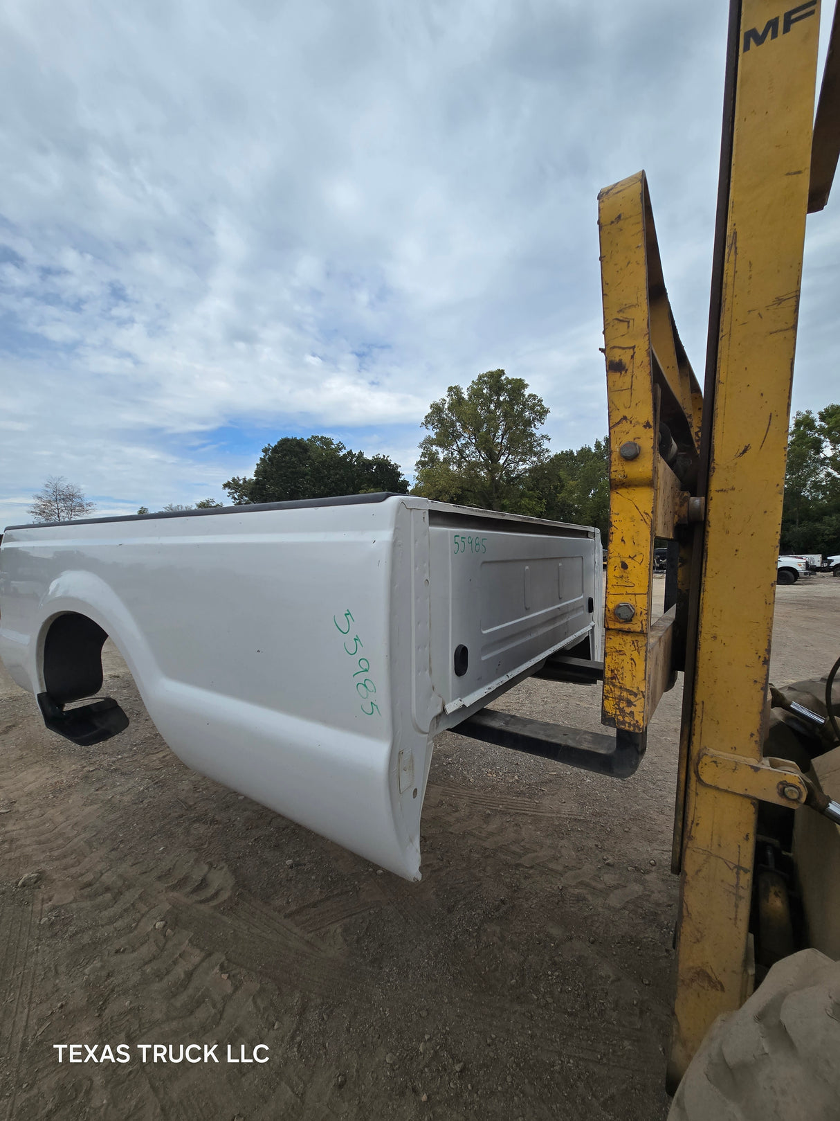 1999-2010 Ford F250 F350 Super Duty 8' Long Truck Bed - Oxford White