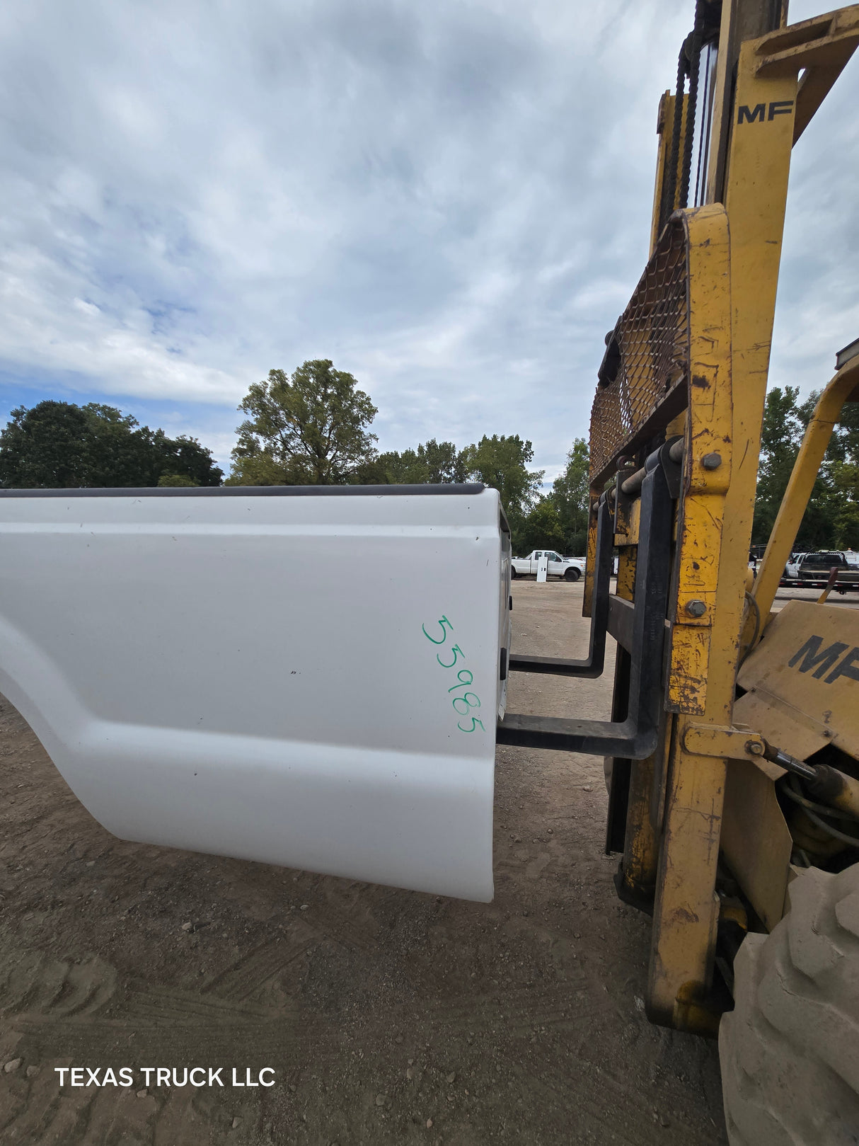 1999-2010 Ford F250 F350 Super Duty 8' Long Truck Bed - Oxford White