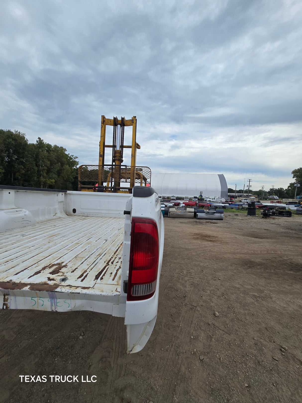 1999-2010 Ford F250 F350 Super Duty 8' Long Truck Bed - Oxford White
