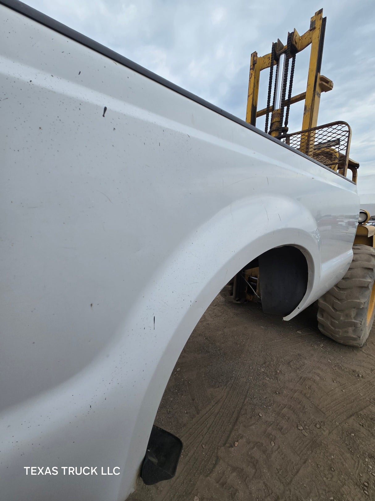 1999-2010 Ford F250 F350 Super Duty 8' Long Truck Bed - Oxford White