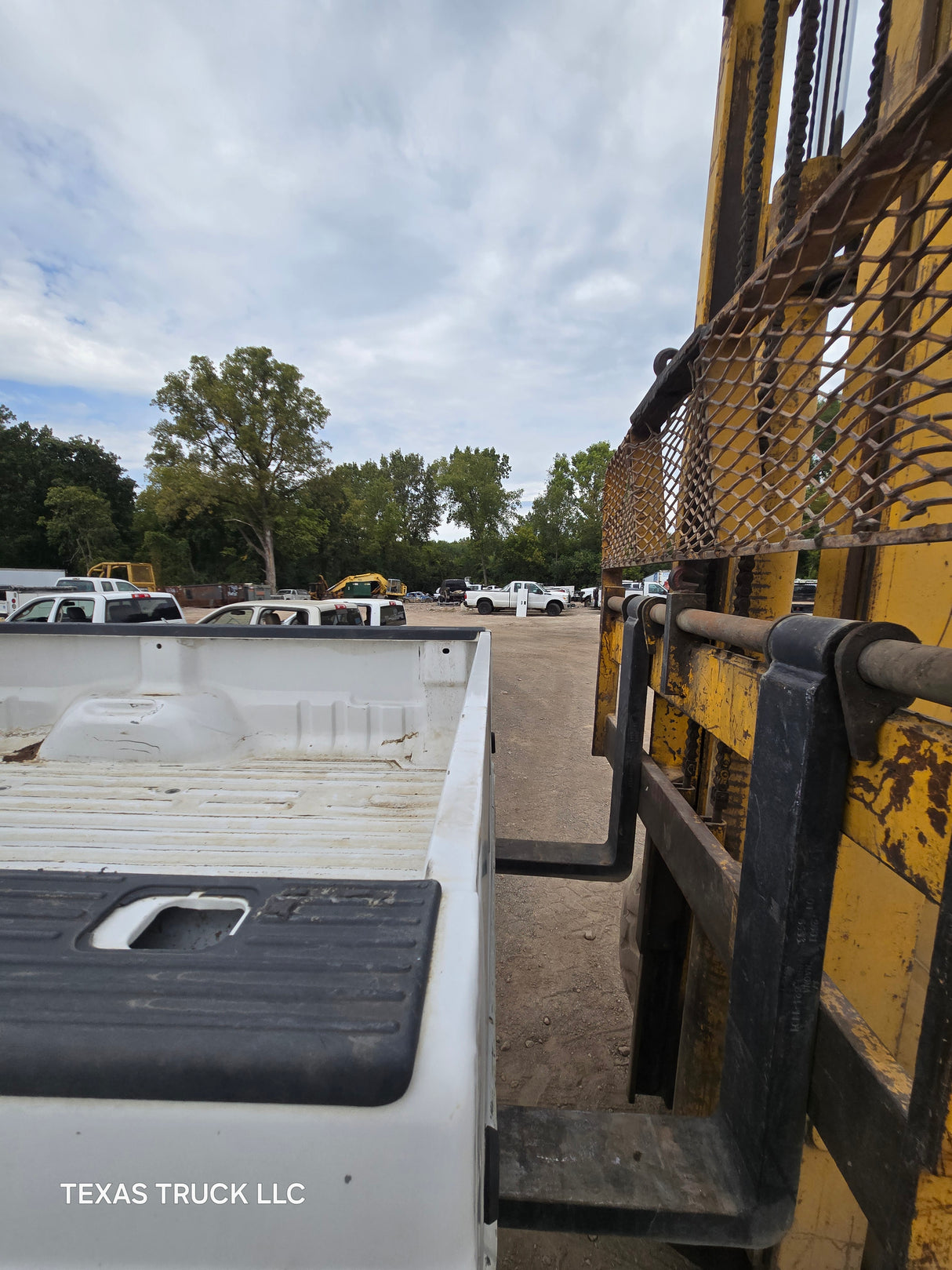 1999-2010 Ford F250 F350 Super Duty 8' Long Truck Bed - Oxford White