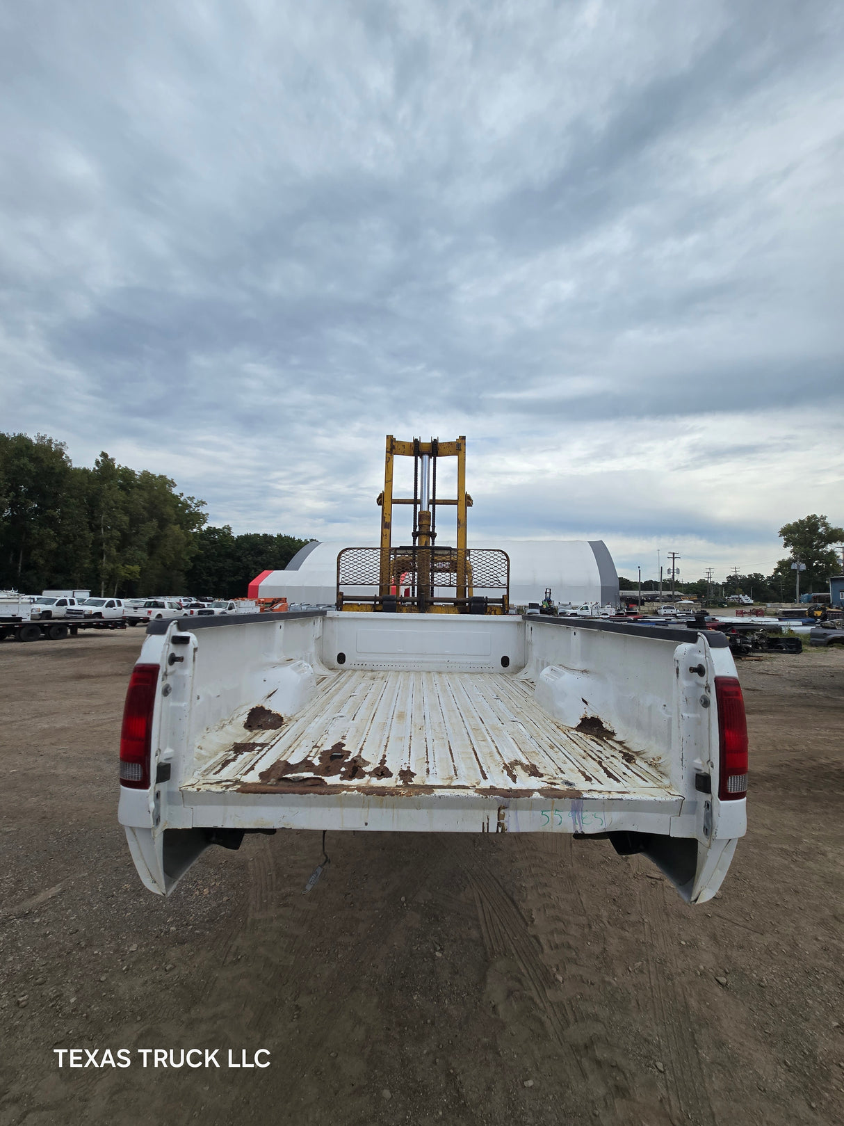 1999-2010 Ford F250 F350 Super Duty 8' Long Truck Bed - Oxford White