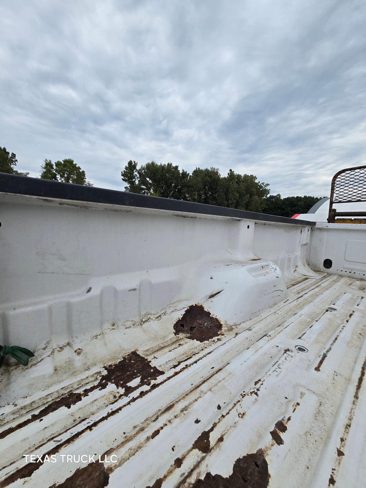 1999-2010 Ford F250 F350 Super Duty 8' Long Truck Bed - Oxford White