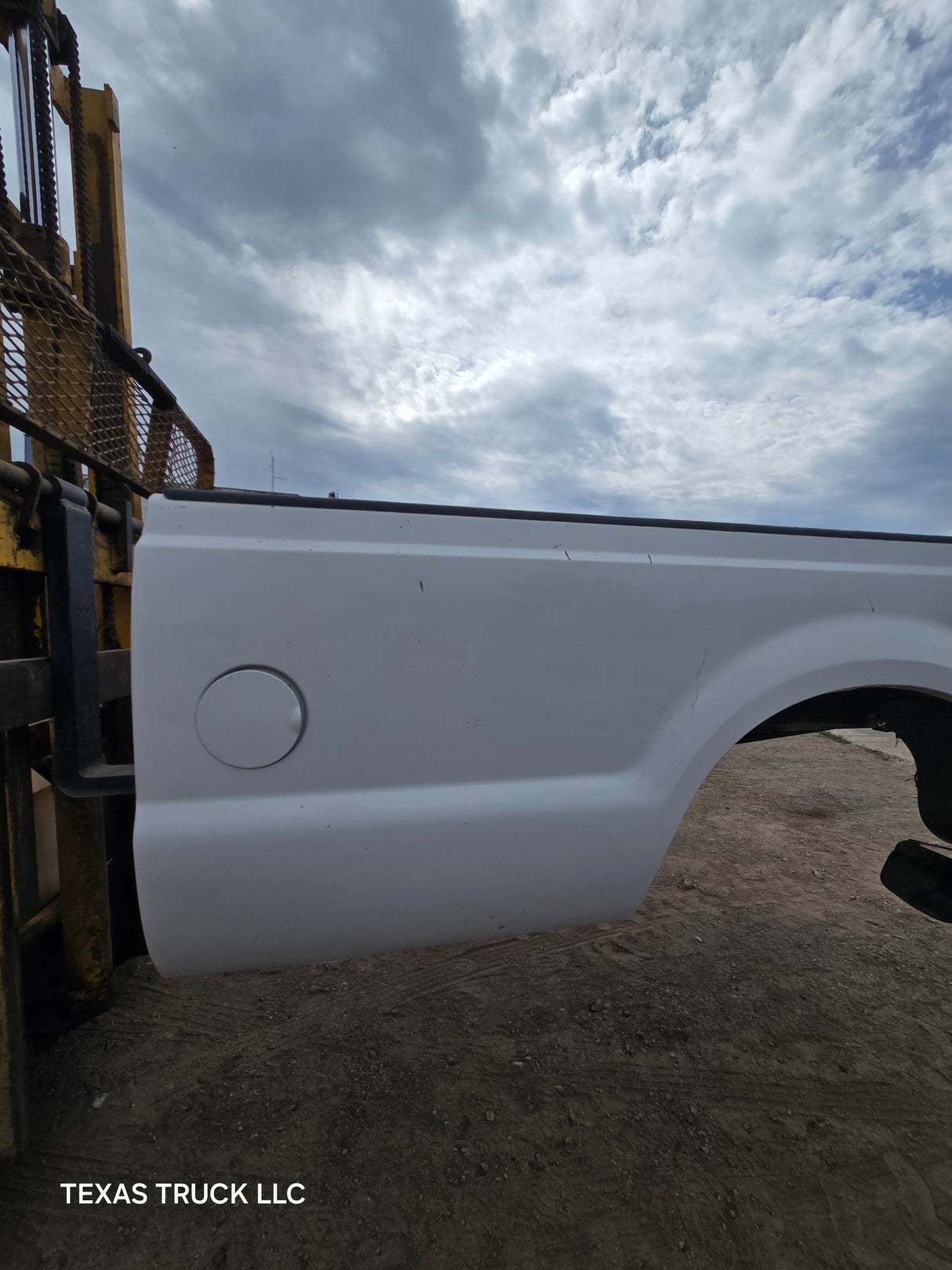 1999-2010 Ford F250 F350 Super Duty 8' Long Truck Bed - Oxford White