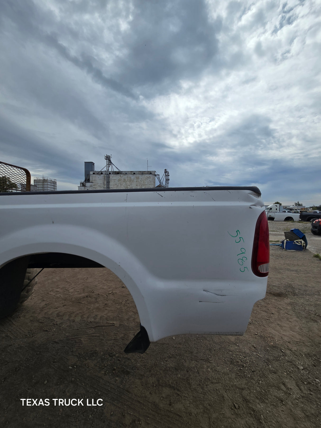 1999-2010 Ford F250 F350 Super Duty 8' Long Truck Bed - Oxford White