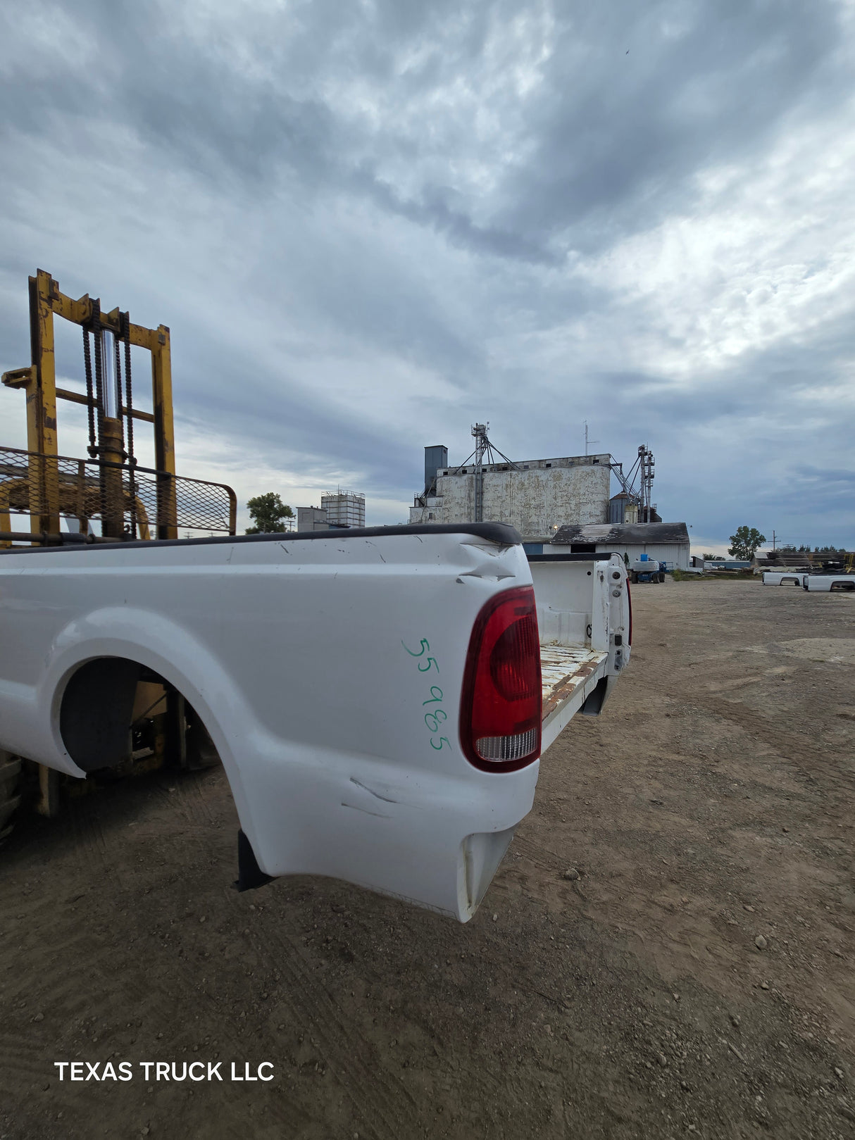 1999-2010 Ford F250 F350 Super Duty 8' Long Truck Bed - Oxford White