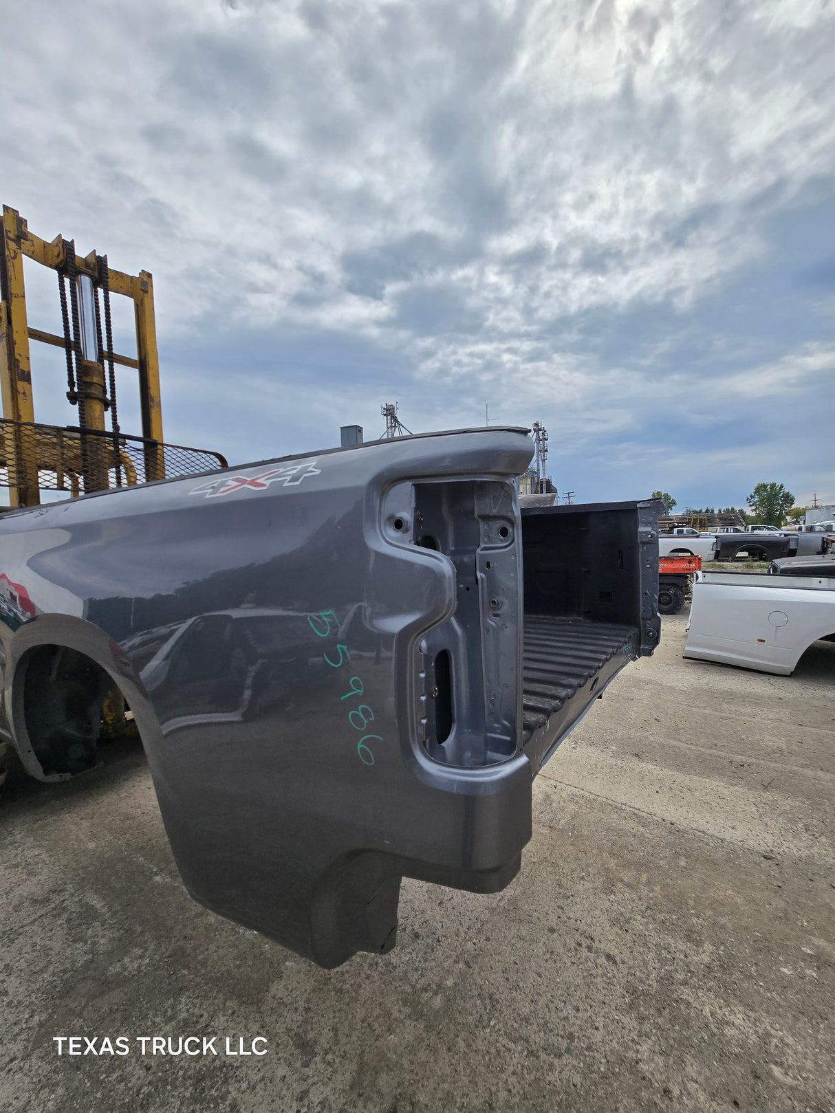 2019-2025 Chevrolet Silverado 1500 8' Long Truck Bed - Grey