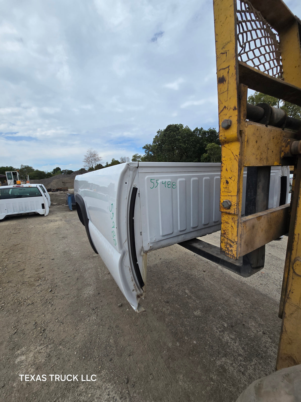 1999-2007 Chevrolet Silverado / GMC Sierra 1500 2500 3500 HD 8' Long Bed Truck Bed - Summit White
