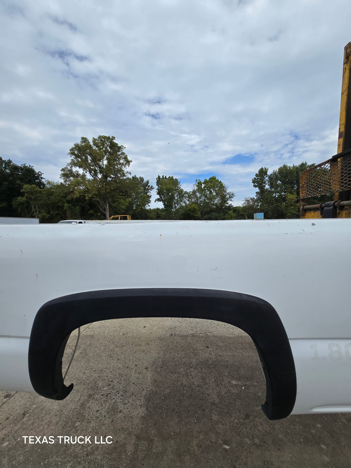 1999-2007 Chevrolet Silverado / GMC Sierra 1500 2500 3500 HD 8' Long Bed Truck Bed - Summit White