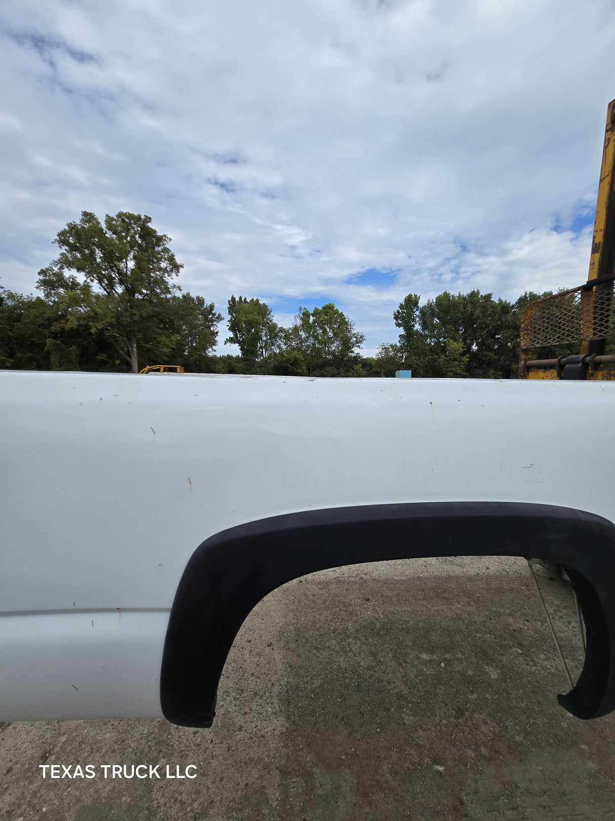 1999-2007 Chevrolet Silverado / GMC Sierra 1500 2500 3500 HD 8' Long Bed Truck Bed - Summit White