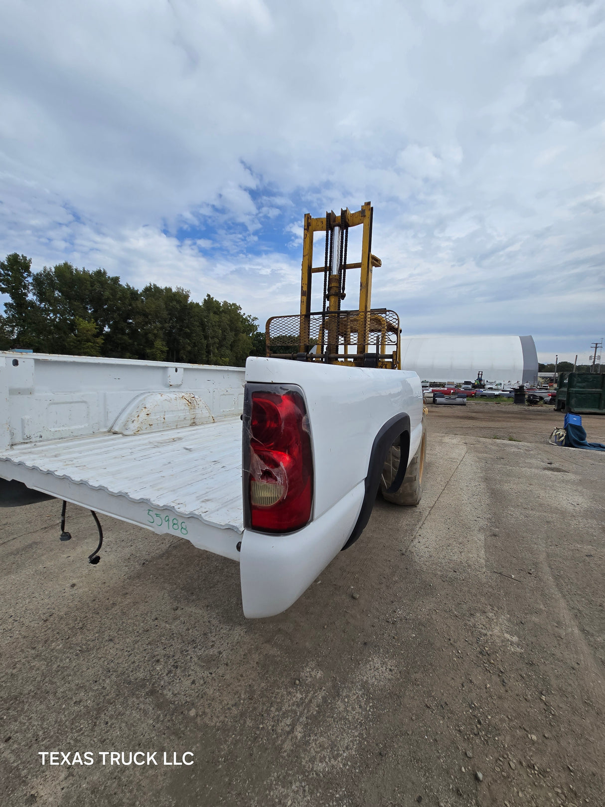 1999-2007 Chevrolet Silverado / GMC Sierra 1500 2500 3500 HD 8' Long Bed Truck Bed - Summit White