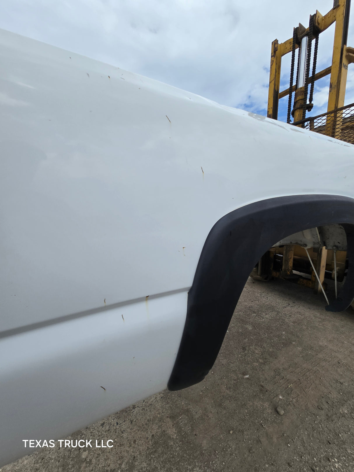 1999-2007 Chevrolet Silverado / GMC Sierra 1500 2500 3500 HD 8' Long Bed Truck Bed - Summit White