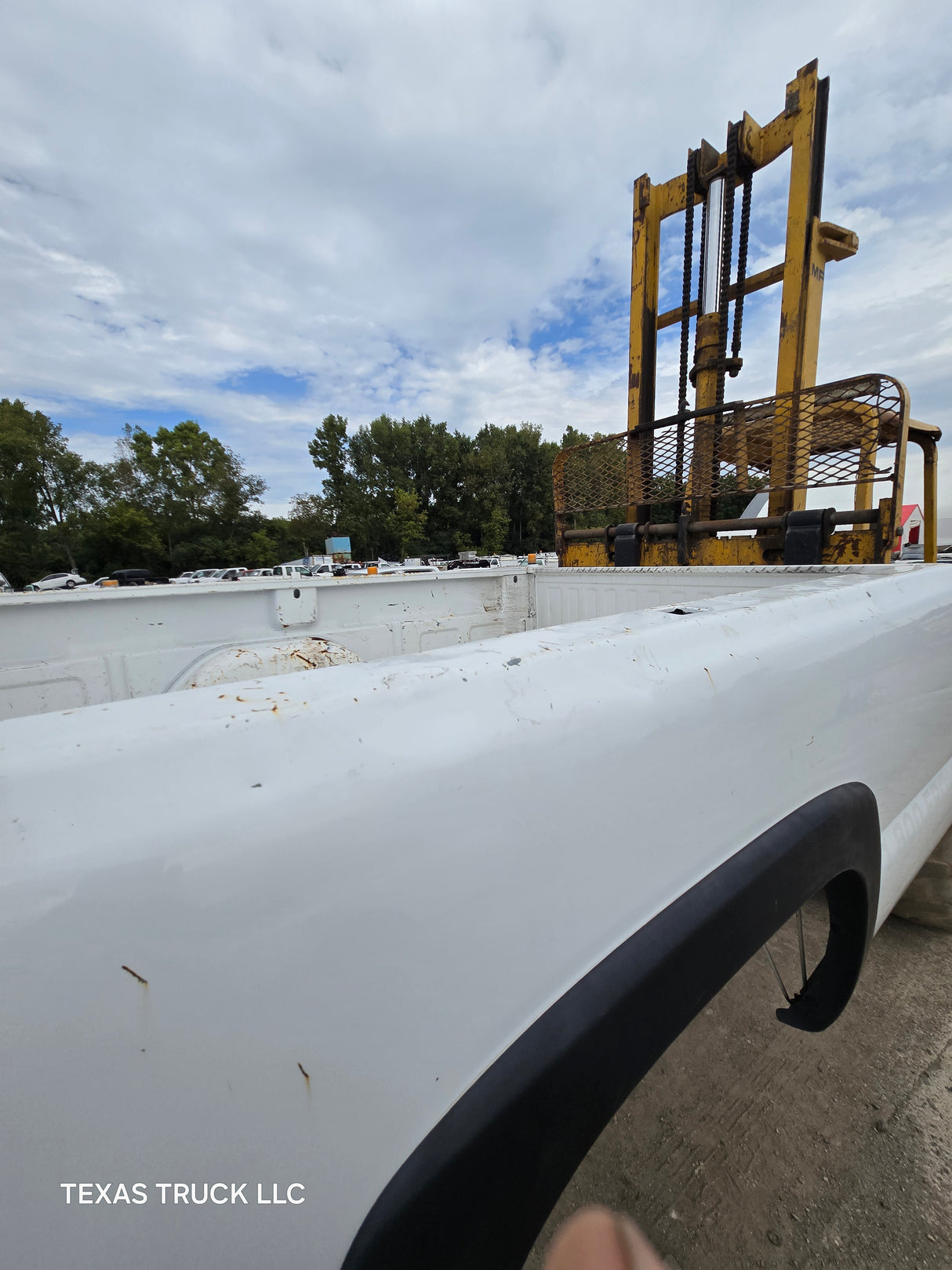 1999-2007 Chevrolet Silverado / GMC Sierra 1500 2500 3500 HD 8' Long Bed Truck Bed - Summit White