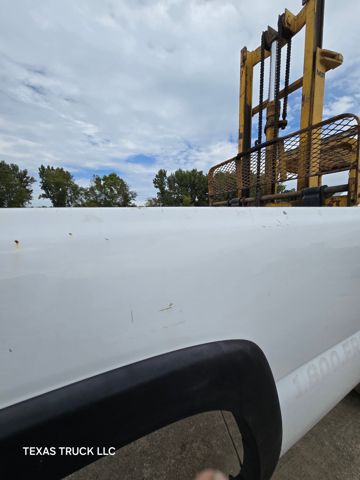 1999-2007 Chevrolet Silverado / GMC Sierra 1500 2500 3500 HD 8' Long Bed Truck Bed - Summit White