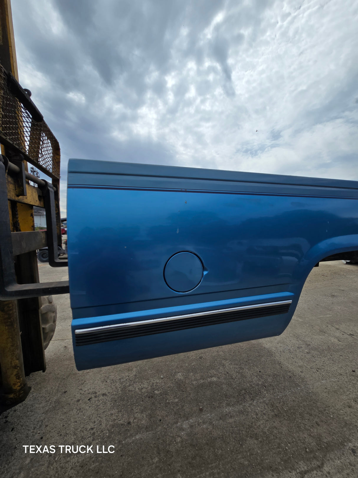 1988-1998 Chevrolet Silverado / GMC Sierra 1500 2500 3500 OBS 8' Long Truck Bed - Blue