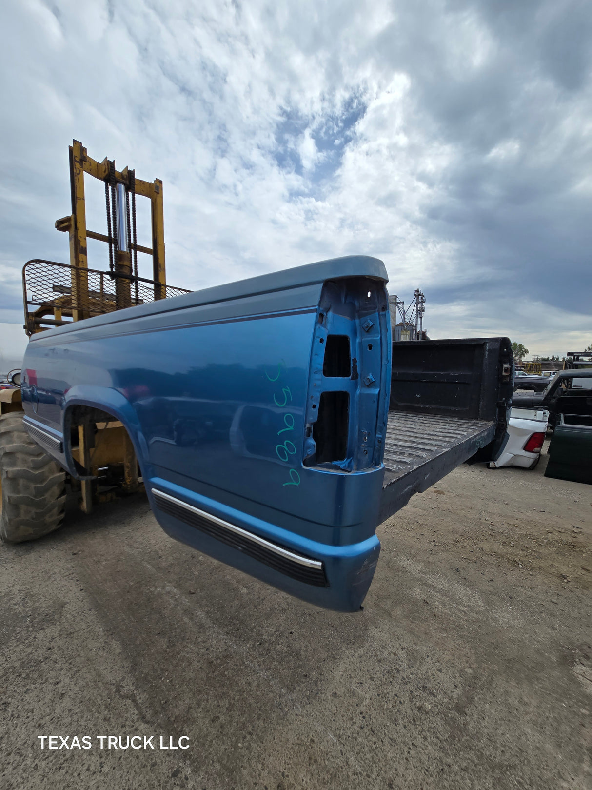 1988-1998 Chevrolet Silverado / GMC Sierra 1500 2500 3500 OBS 8' Long Truck Bed - Blue