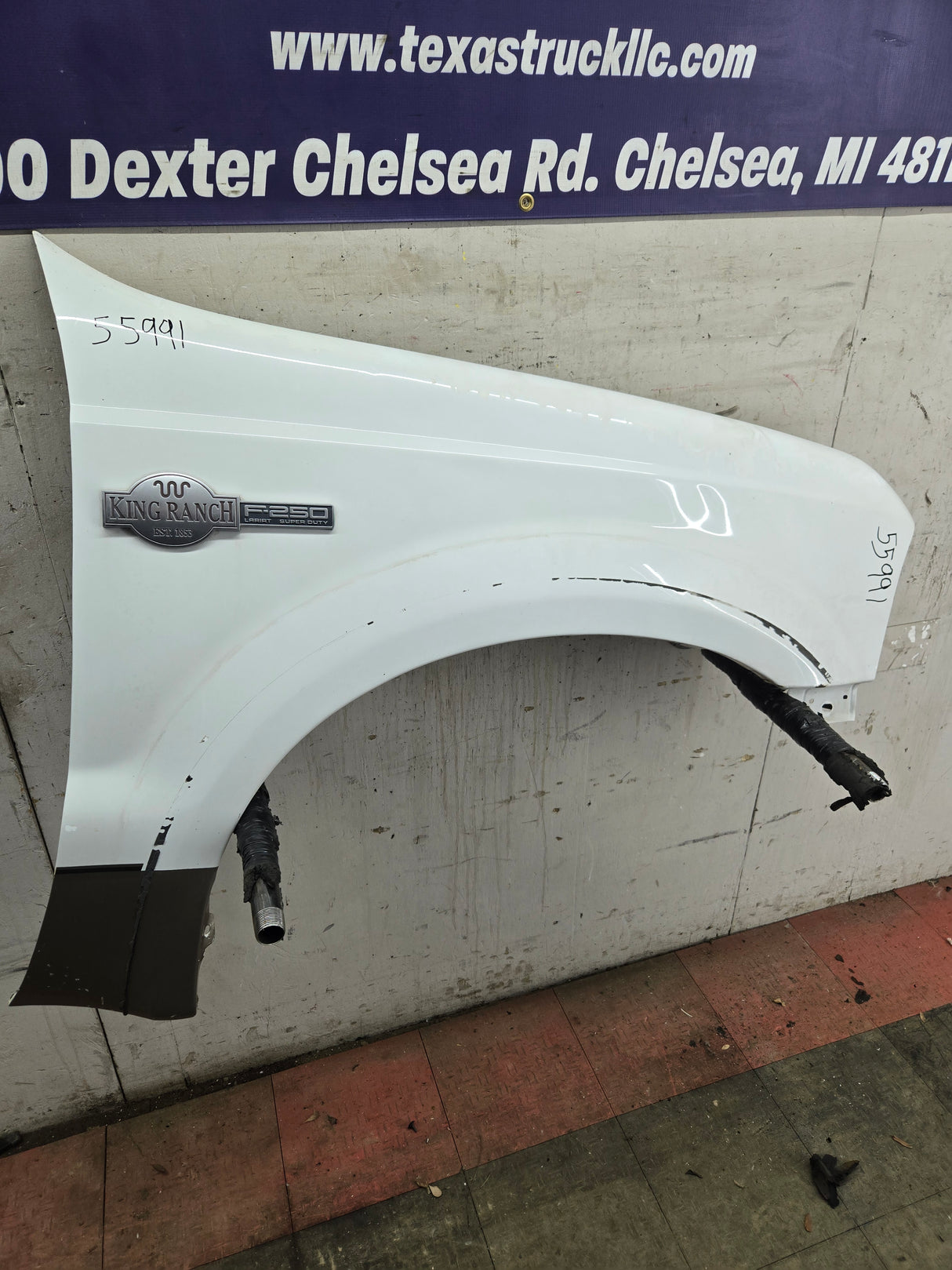 1999-2007 Ford Super Duty RH Passenger Side Front Fender F250 F350 F450 F550 Excursion