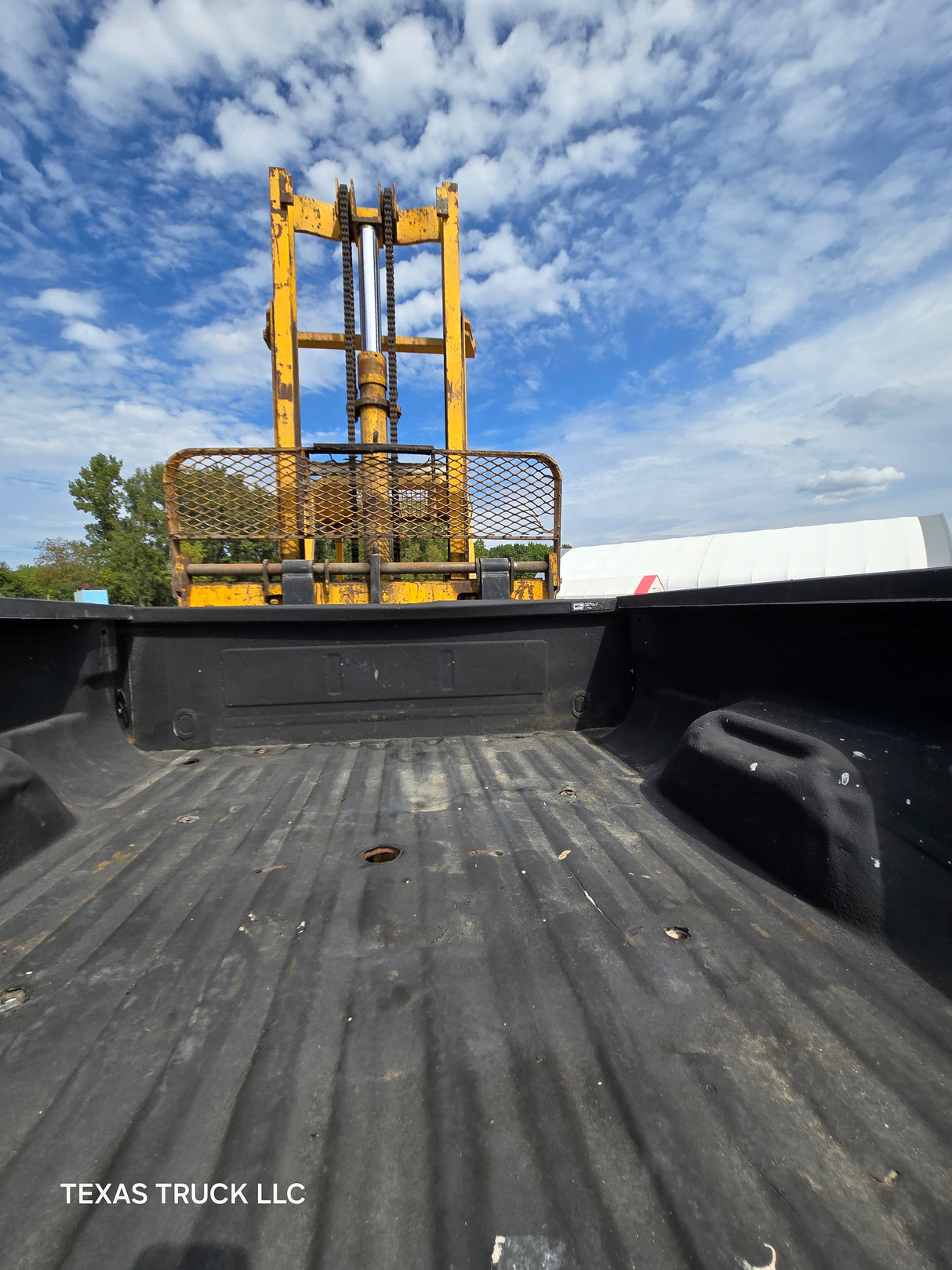 1999-2010 Ford Super Duty F250 F350 6' 9" Short Truck Bed - White & Tan