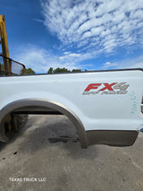 1999-2010 Ford Super Duty F250 F350 6' 9" Short Truck Bed - White & Tan