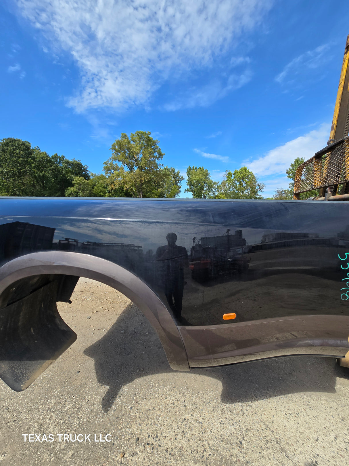 2009-2018 Dodge Ram 3500 4500 4th Gen Dually 8' Truck Truck Bed - Black & Brown