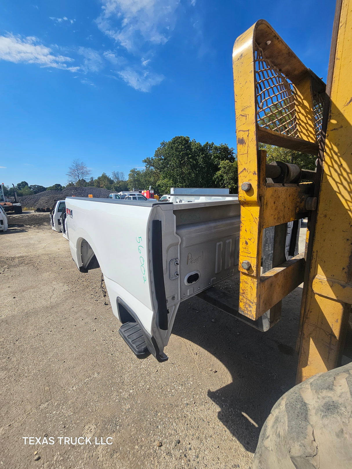 2023-2025 Ford F250 F350 Super Duty 6' 9" Short Truck Bed - Oxford White