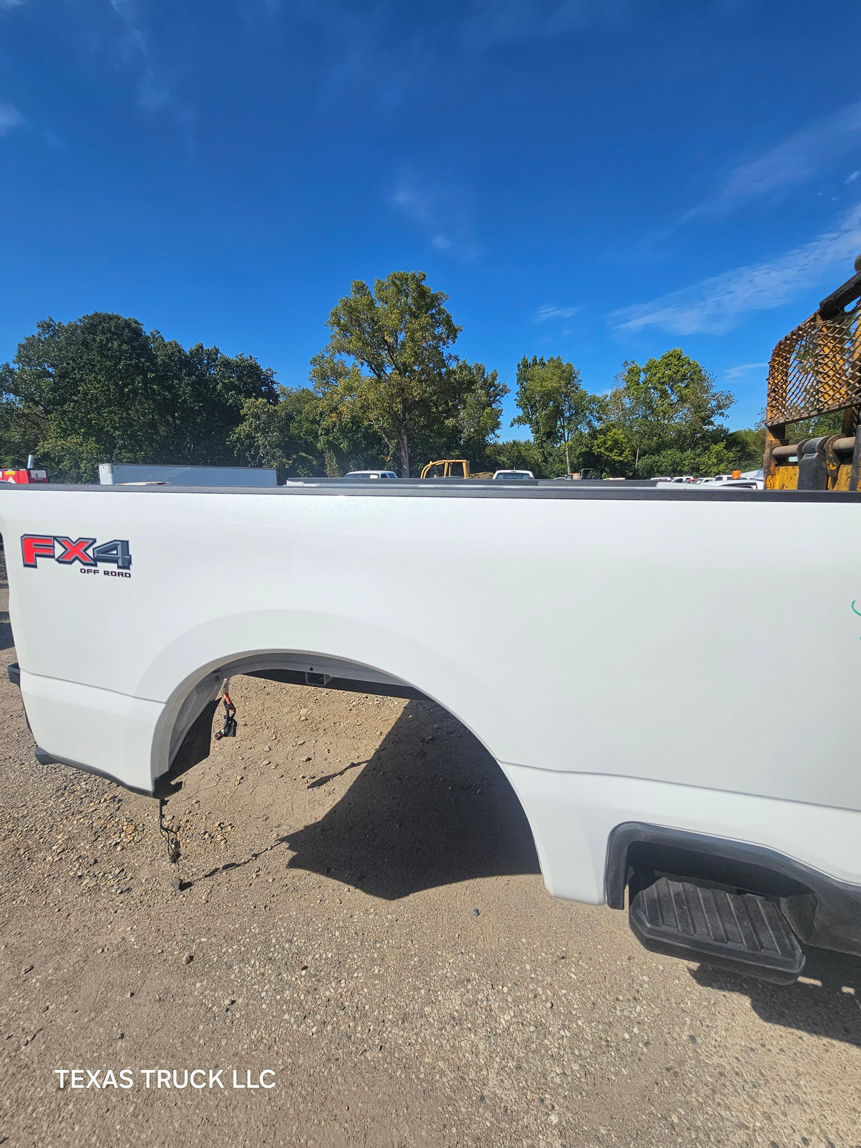 2023-2025 Ford F250 F350 Super Duty 6' 9" Short Truck Bed - Oxford White