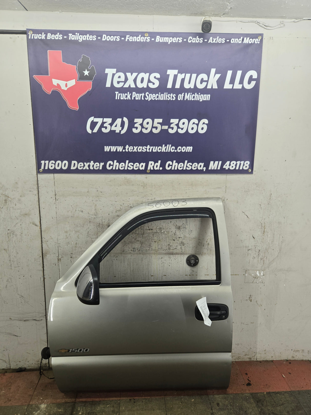 1999-2006 Chevrolet Silverado / GMC Sierra 1500 2500 3500 HD Driver Side Front Door LH - Pewter Metallic