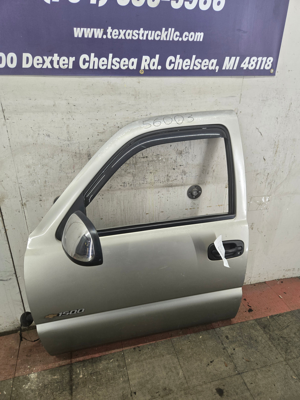 1999-2006 Chevrolet Silverado / GMC Sierra 1500 2500 3500 HD Driver Side Front Door LH - Pewter Metallic