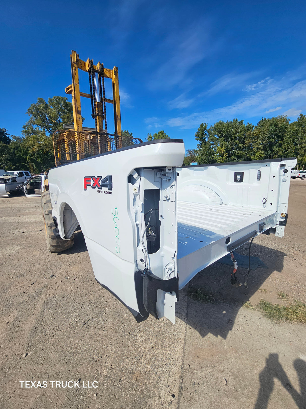 2023-2025 Ford F250 F350 Super Duty 6' 9" Short Truck Bed - Oxford White