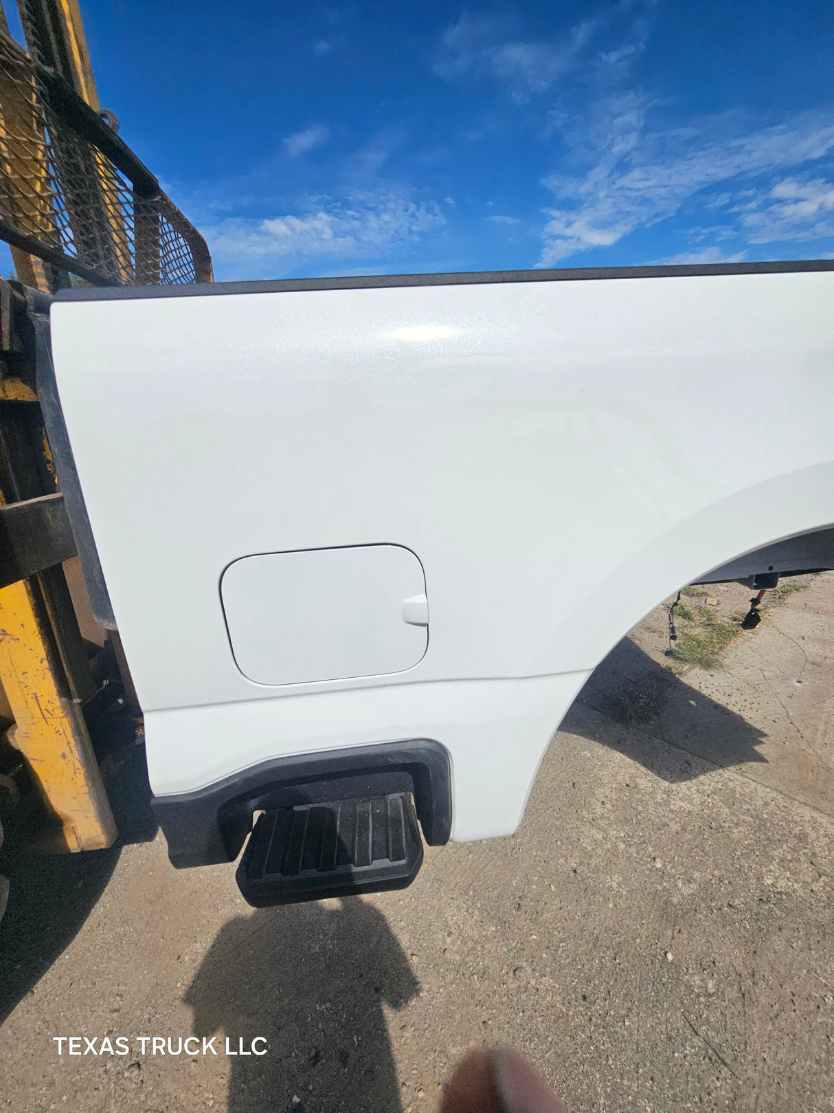 2023-2025 Ford F250 F350 Super Duty 6' 9" Short Truck Bed - Oxford White