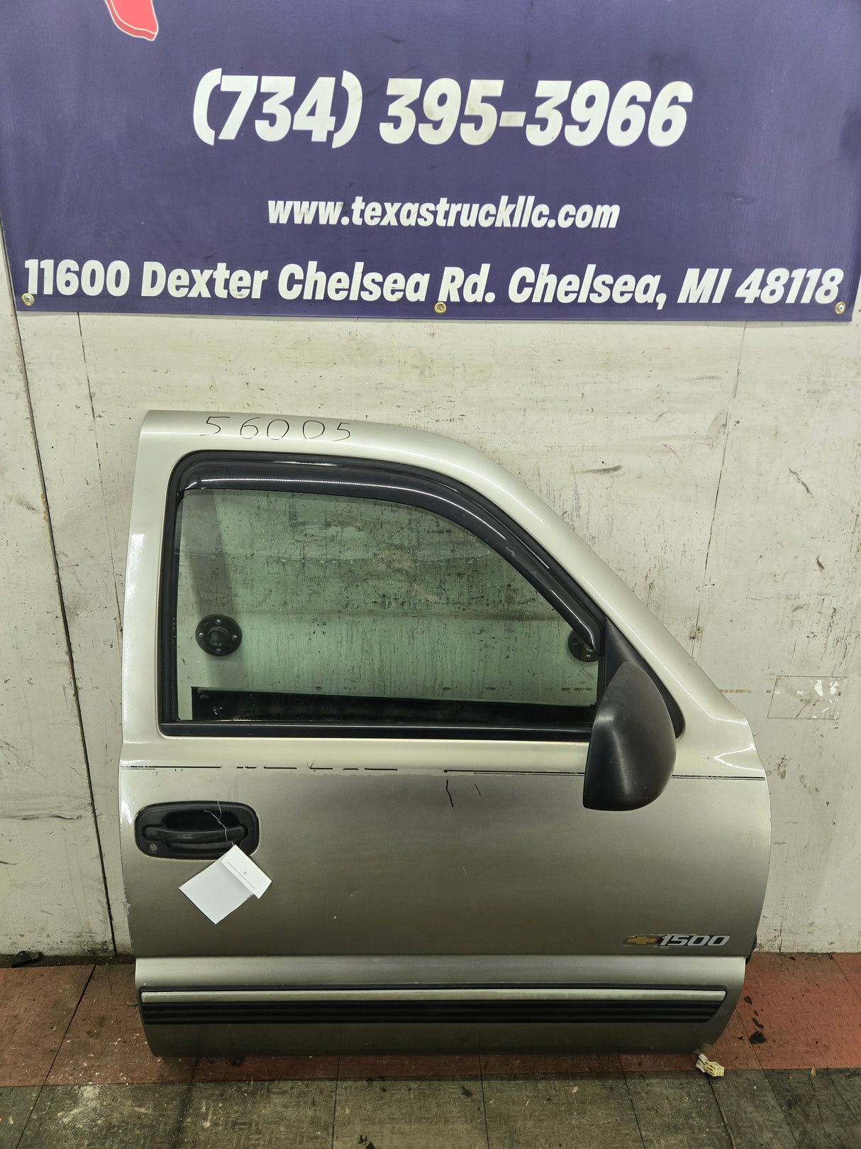 1999-2006 Chevrolet Silverado / GMC Sierra 1500 2500 3500 HD Front Passenger side Door RH - Pewter Metallic