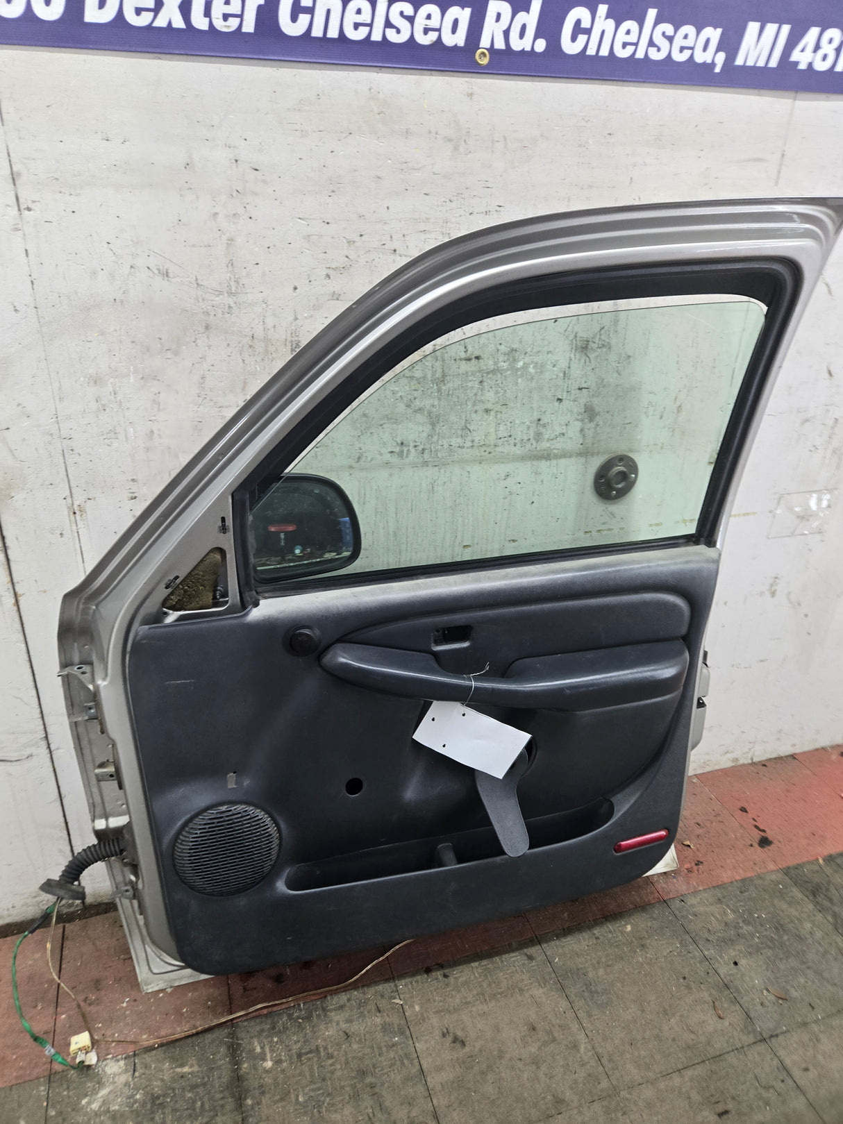 1999-2006 Chevrolet Silverado / GMC Sierra 1500 2500 3500 HD Front Passenger side Door RH - Pewter Metallic
