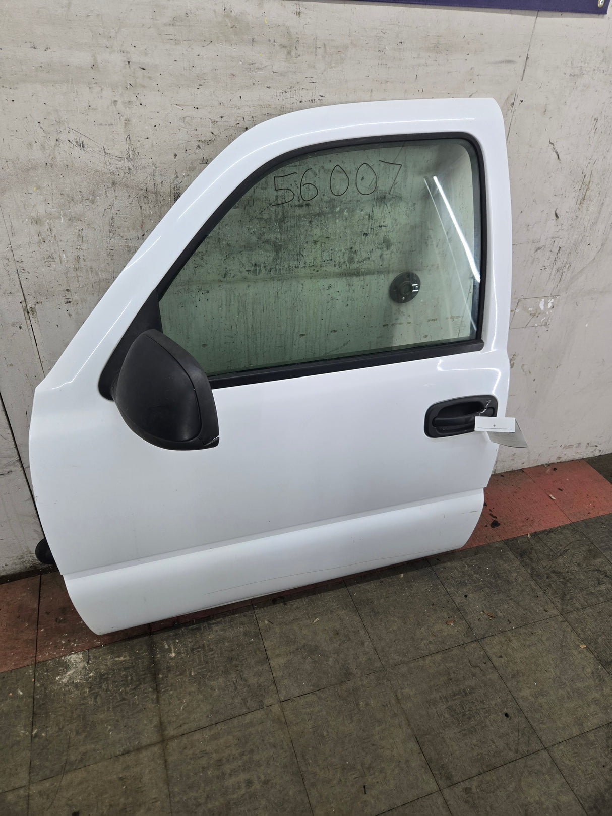 1999-2006 Chevrolet Silverado / GMC Sierra 1500 2500 3500 HD Driver Side Front Door LH - Summit White