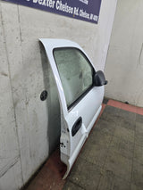 1999-2006 Chevrolet Silverado / GMC Sierra 1500 2500 3500 HD Front Passenger side Door RH - Summit White