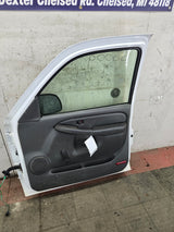 1999-2006 Chevrolet Silverado / GMC Sierra 1500 2500 3500 HD Front Passenger side Door RH - Summit White