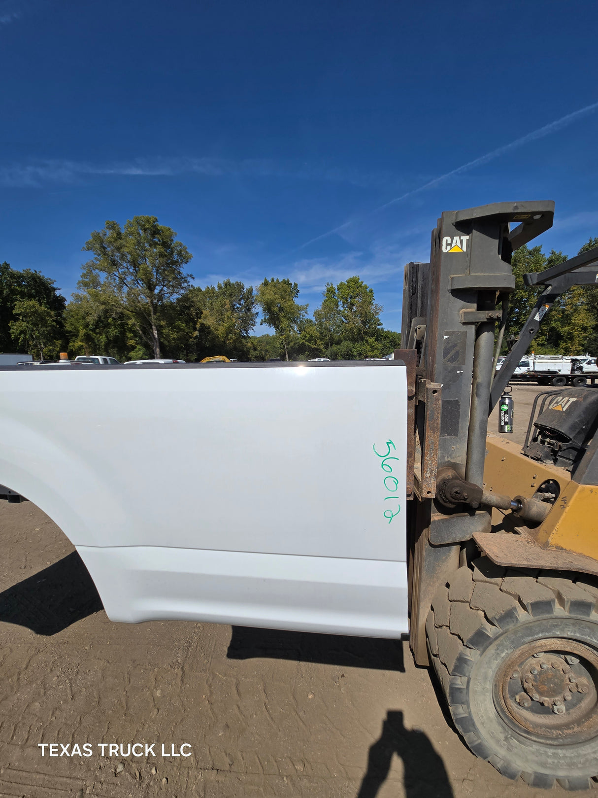 2017-2022 Ford F250 F350 Super Duty 8' Long Truck Bed - Oxford White