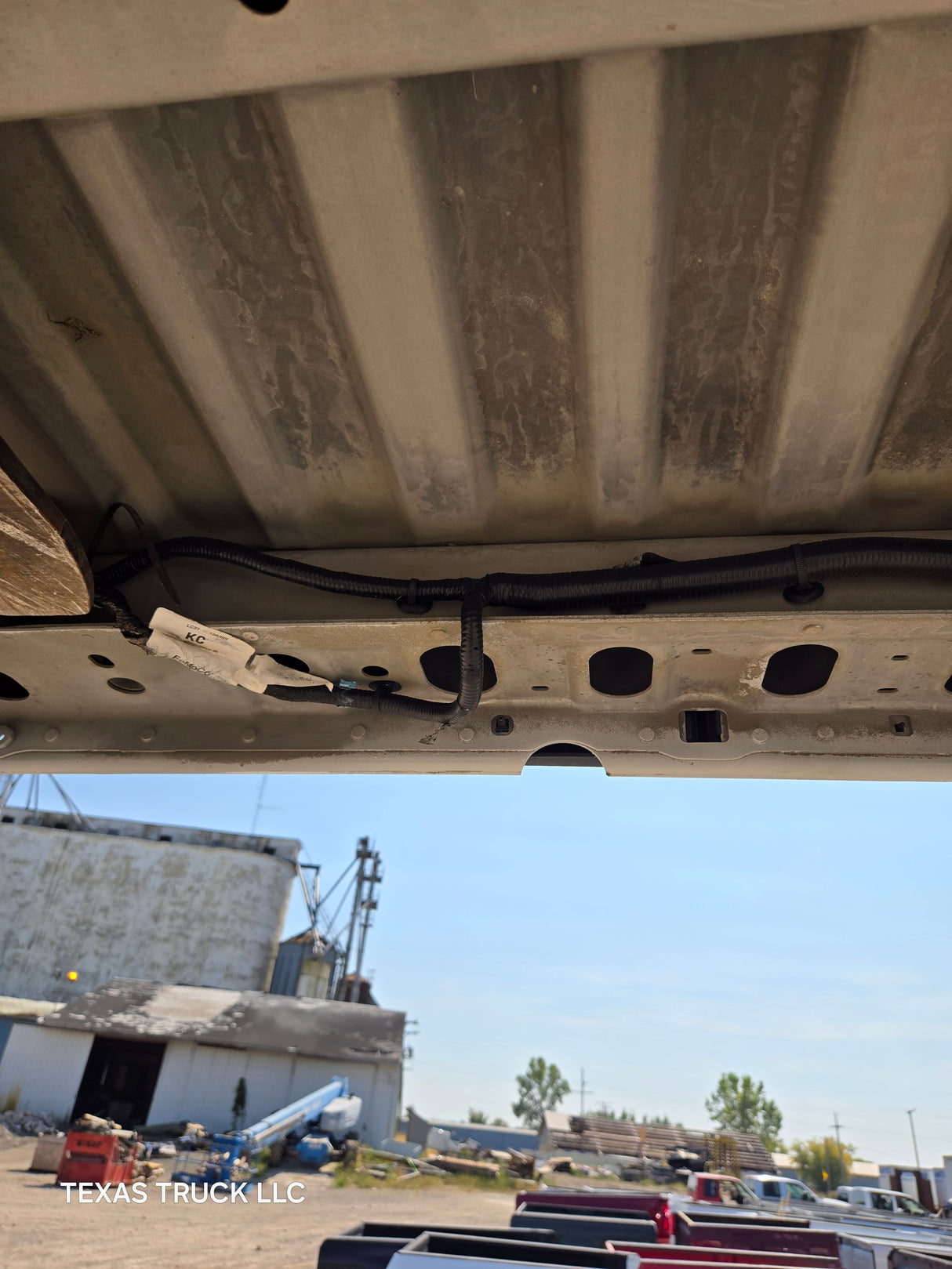 2017-2022 Ford F250 F350 Super Duty 8' Long Truck Bed - Oxford White