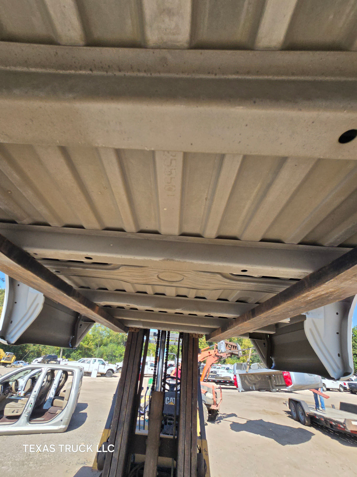 2017-2022 Ford F250 F350 Super Duty 8' Long Truck Bed - Oxford White