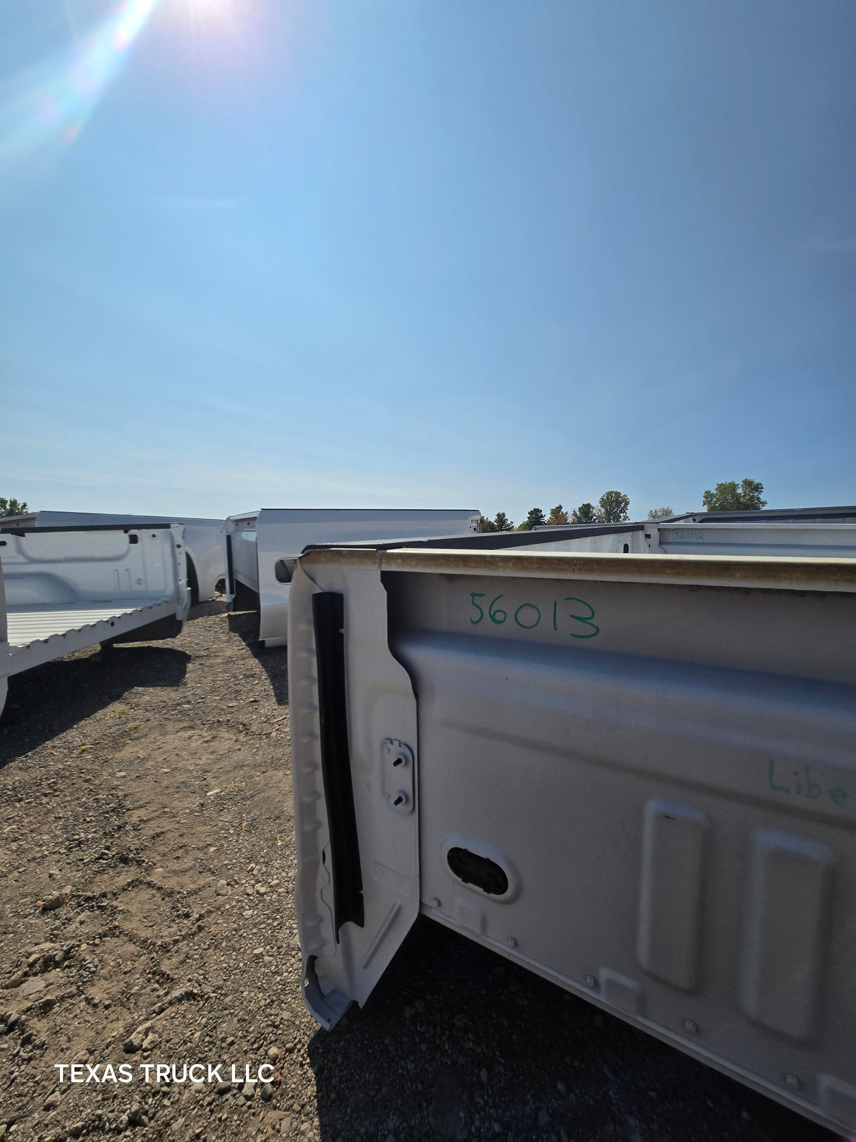 2017-2022 Ford F250 F350 Super Duty 8' Long Truck Bed - Oxford White