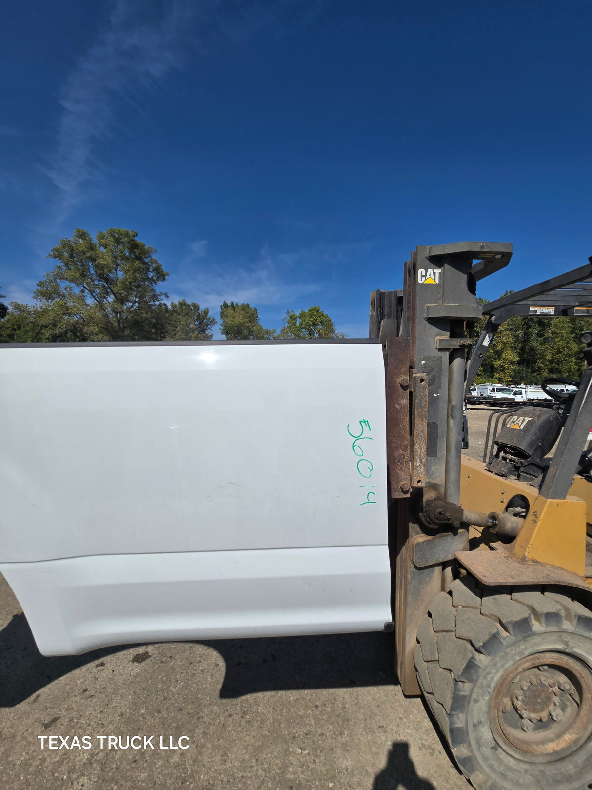 2017-2022 Ford F250 F350 Super Duty 8' Long Truck Bed - Oxford White