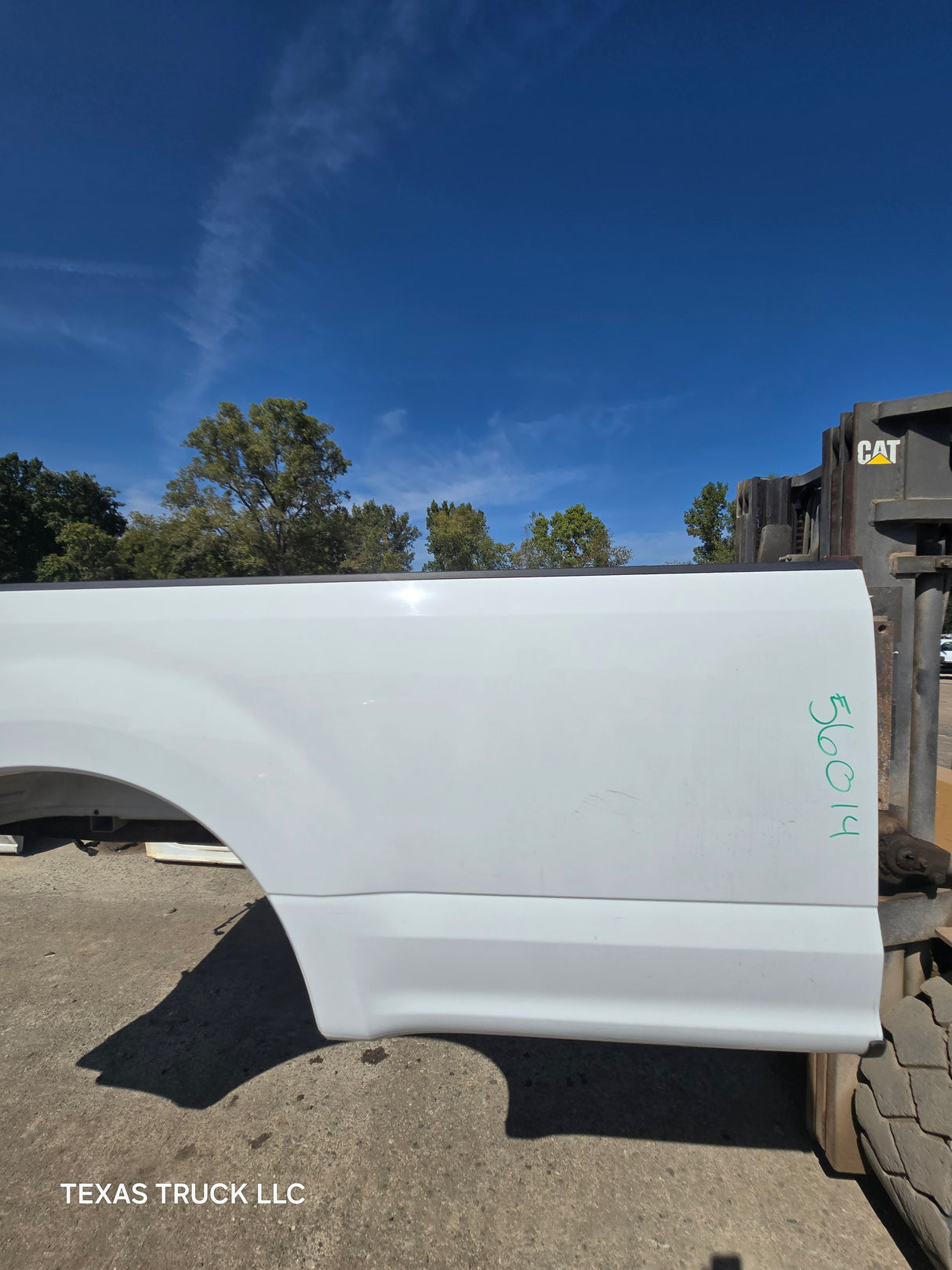 2017-2022 Ford F250 F350 Super Duty 8' Long Truck Bed - Oxford White